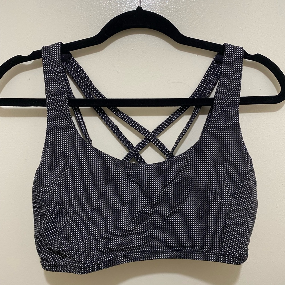 Lululemon bra size 10